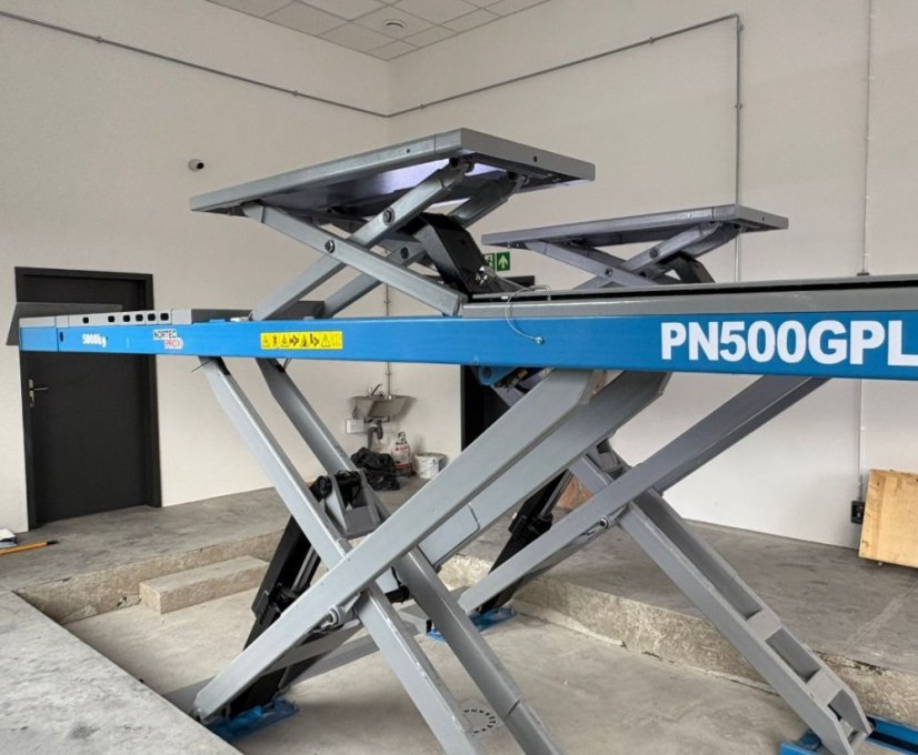 Prodloužený nůžkový zvedák 5 t pro geometrii s přízdvihem PN500GPL